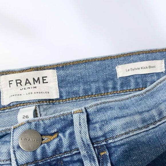 FRAME Jeans Boot Cut Le Sylvie Kick Boot High Waist Light Blue Wash Size 26 - Picture 8 of 14